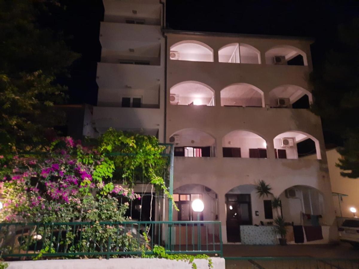 Apartmani R&B Radalj Makarska Exterior photo