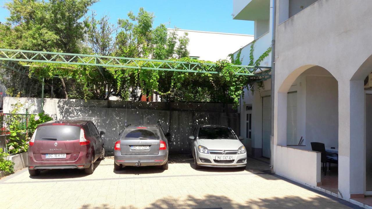 Apartmani R&B Radalj Makarska Exterior photo