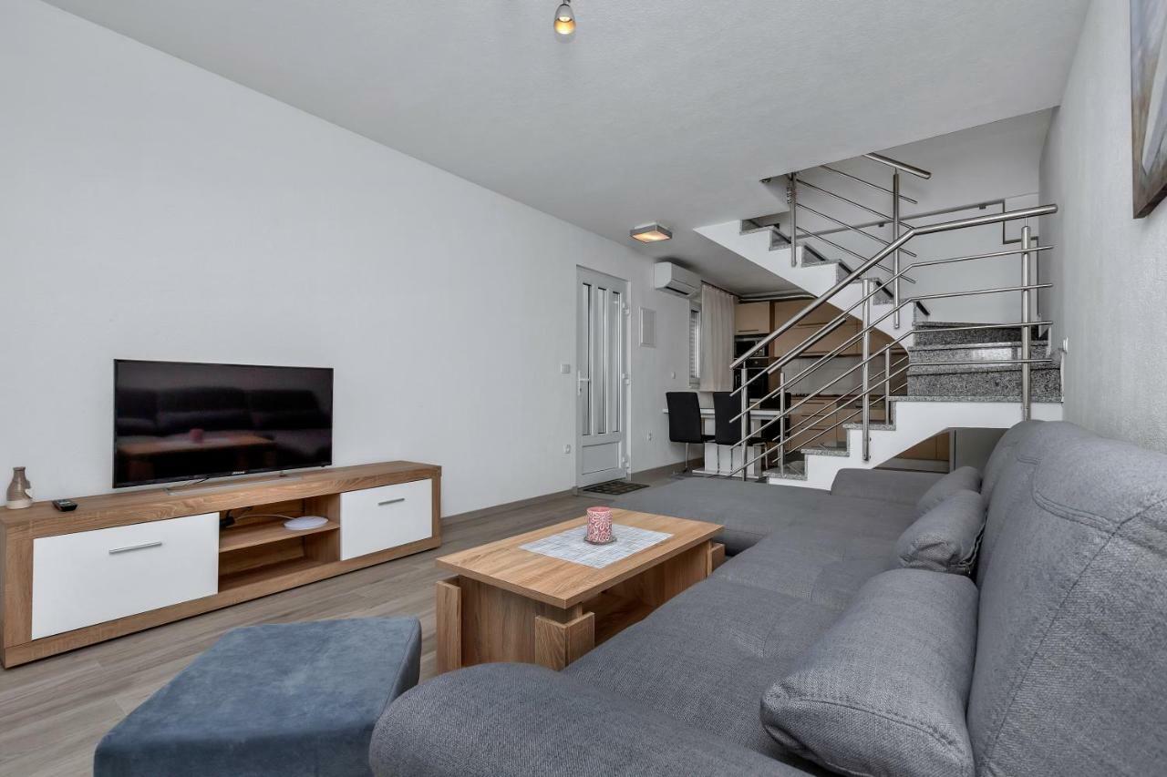 Apartmani R&B Radalj Makarska Exterior photo